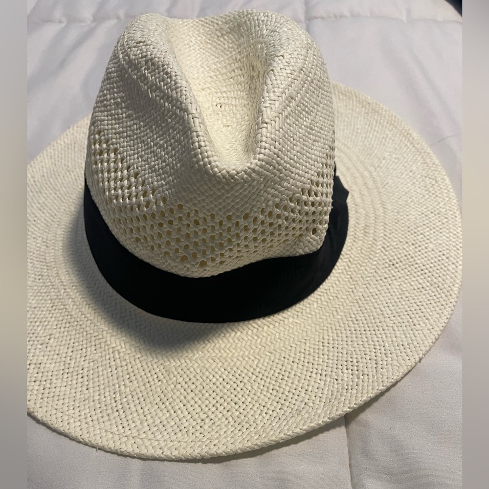 Straw Hat - Picture 3 of 13